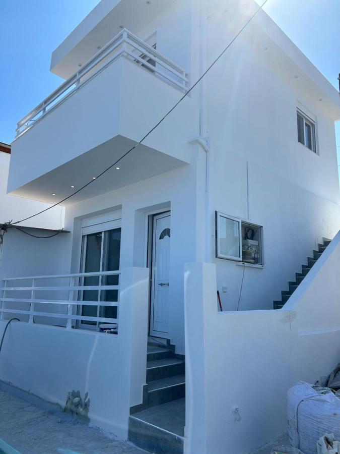 Chrisanthi Apartments อาร์คานเยโลส ภายนอก รูปภาพ